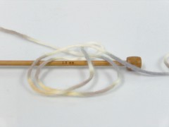 Vlna cord color - krémovošedobéžovobílá